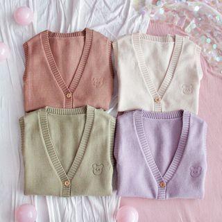 Bear Embroidered Button Knit Vest