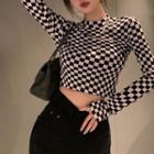 Long-sleeve Checkerboard Cropped T-shirt Checkerboard - Black & White - One Size