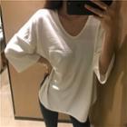 3/4-sleeve V-neck Long T-shirt