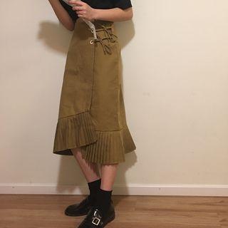 Accordion Hem Skirt