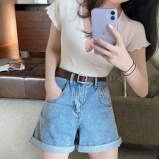 Lettuce Edge Short-sleeve Knit Top / High-waist Denim Shorts