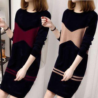Long-sleeve Two-tone Shift Dress