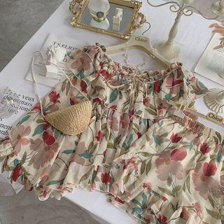 Set: Floral Ruffle Trim Long-sleeve Blouse + Wide-leg Shorts