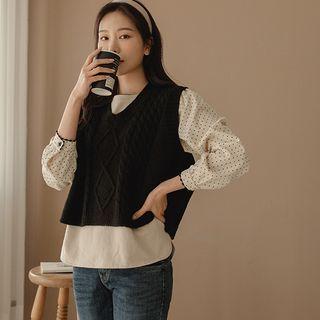 V-neck Dip-back Cable-knit Sweater Vest