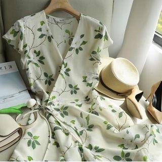 Cap-sleeve V-neck Floral Mini A-line Dress