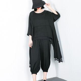 Set: Asymmetric 3/4-sleeve T-shirt + Cropped Pants Set - Black - One Size