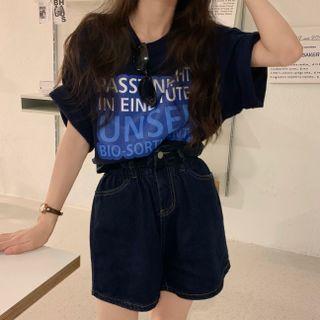 Lettering Short-sleeve Top / High-waist Wide-leg Denim Shorts