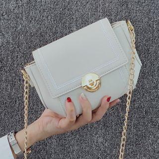 Contrast Stitching Chain Strap Crossbody Bag