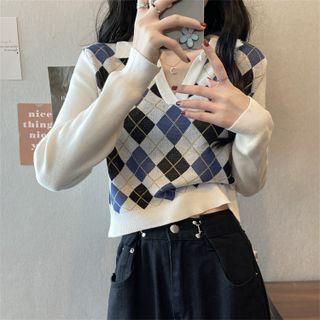 Collared Argyle Panel Knit Top