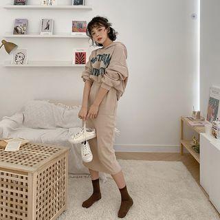 Set: Letter Hoodie + Patch-pocket Long Skirt