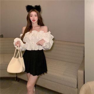 Long-sleeve Off-shoulder Ruffle Trim Blouse As Shown In Figure - One Size