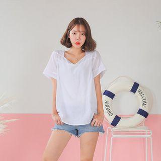 Short-sleeve Tie-back Detail Checked Top