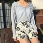 Plain V-neck Hooded Blouse / Floral Shorts