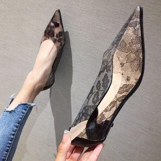 Kitten Heel Lace Pumps
