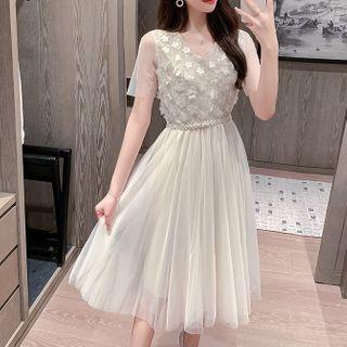 Flower Applique Mesh Panel Short-sleeve Midi A-line Dress