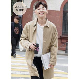 Hidden-button Mac Coat