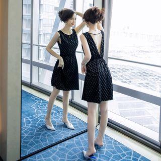 Sleeveless Open Back Checker A-line Dress