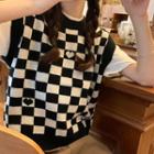 Checkered Heart Print Sweater Vest Vest - Black & White - One Size