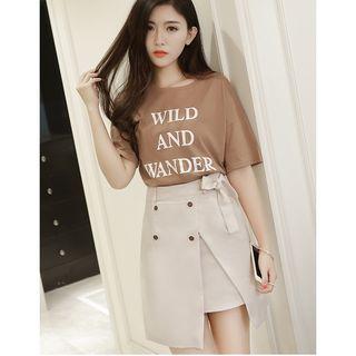 Set: Lettering Short-sleeve T-shirt + Double-breasted A-line Skirt