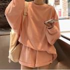 Plain Sweatshirt / Wide-leg Sweatshorts