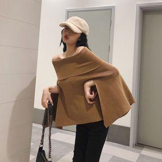 Off-shoulder Cape