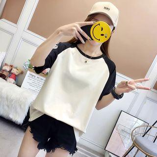 Short-sleeve Applique Raglan T-shirt