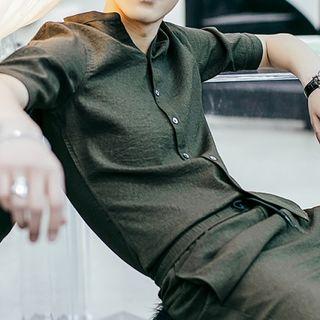 Set: Short-sleeve Shirt + Cropped Pants