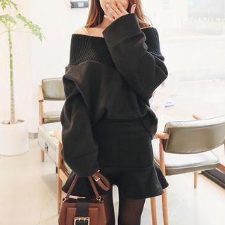 Set: V-neck Brushed-fleece Pullover + Mini Mermaid Skirt