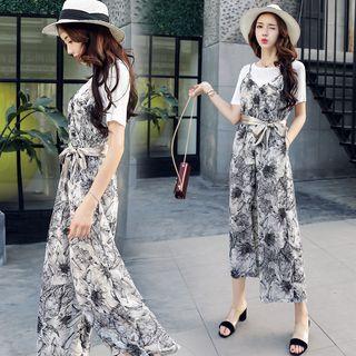 Set: Short-sleeve T-shirt + Floral Print Spaghetti Strap Dungaree