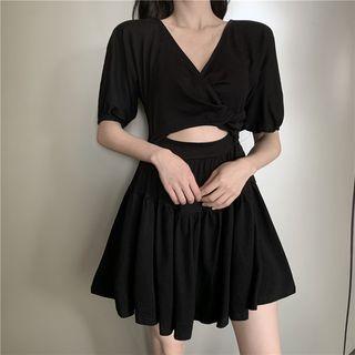 Cut Out Short-sleeve A-line Dress Black - One Size