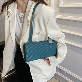 Plain Snap Buckle Shoulder Bag