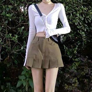 Long-sleeve Henley T-shirt / Denim A-line Skirt / Set