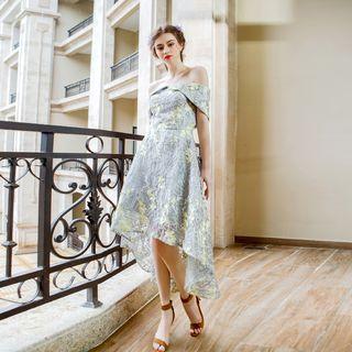 Off-shoulder Dip-back Embroidery Cocktail Dress