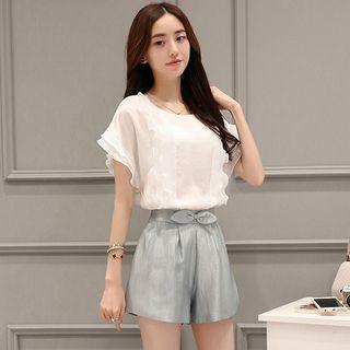 Set: Pleated Top + Bow-accent Shorts