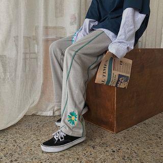 Flower Embroidered Sweatpants