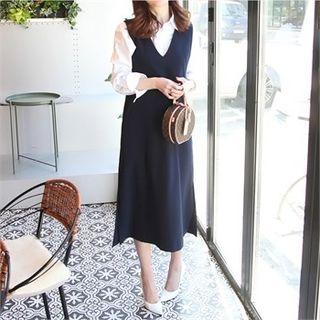 V-neck Sleeveless Jumper Dress