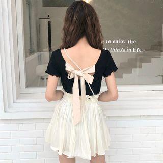 Short-sleeve Bow Accent Top / Mini Pleated Skirt