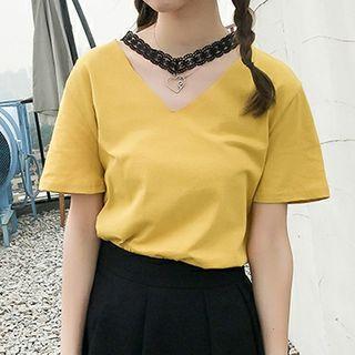 Lace Detail V-neck Short-sleeve T-shirt