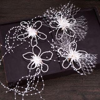 Wedding Set Of 4 : Flower Hair Clip White - One Size