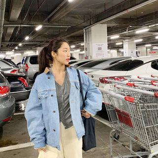 Lightweight V-neck Cardigan
