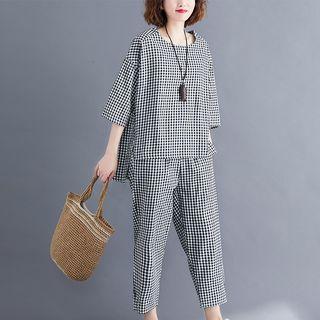 Set: 3/4-sleeve Plaid Top + Cropped Pants