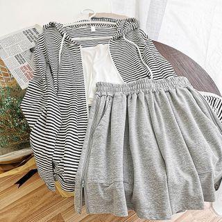Set: Striped Hooded Zip Jacket + Plain Camisole + Shorts
