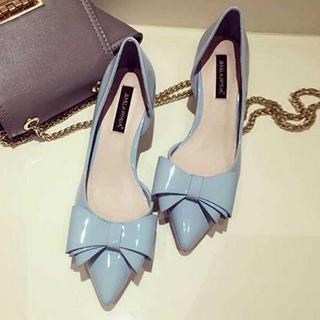 Bowed Kitten-heel Pumps