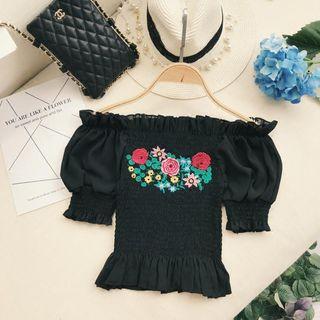 Short-sleeve Off Shoulder Floral Embroidery Top