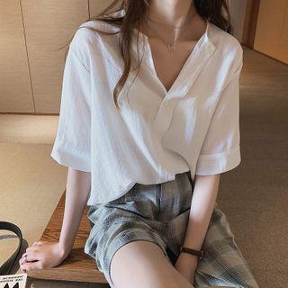 Elbow-sleeve V-neck Buttoned Shirt