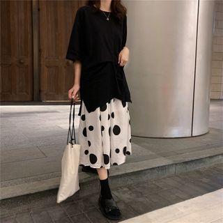 Elbow-sleeve Plain Slit T-shirt / Dotted Midi A-line Skirt
