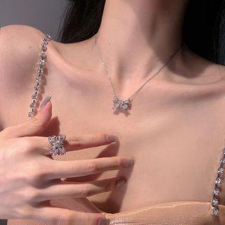 Rhinestone Ribbon Necklace Silver - One Size
