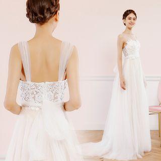 Applique Tulle-panel Open-back Evening Gown