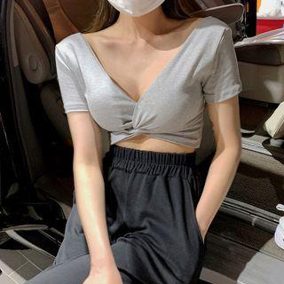 Short-sleeve V-neck Plain Knotted Cropped T-shirt
