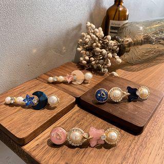 Faux Pearl Moon & Star Hair Clip